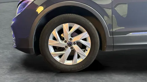 Thumbnail image for the Volkswagen Tiguan 2.0 TDI Life   DSG