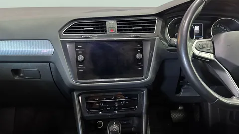 Thumbnail image for the Volkswagen Tiguan 2.0 TDI Life   DSG