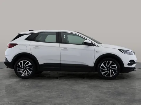 Thumbnail image for the Vauxhall Grandland X 1.2 Turbo Elite Nav    6Spd