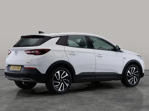 Thumbnail image for the Vauxhall Grandland X 1.2 Turbo Elite Nav    6Spd