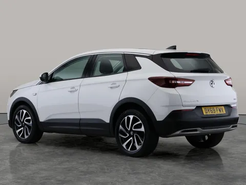 Thumbnail image for the Vauxhall Grandland X 1.2 Turbo Elite Nav    6Spd