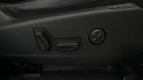 Thumbnail image for the Vauxhall Grandland X 1.2 Turbo Elite Nav    6Spd