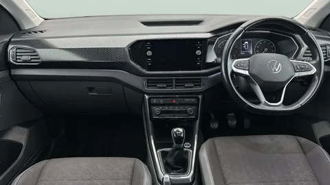 Thumbnail image for the Volkswagen T-Cross 1.0 TSI SEL