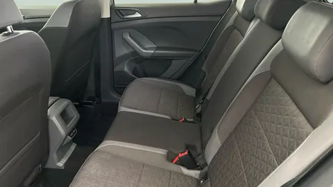 Thumbnail image for the Volkswagen T-Cross 1.0 TSI SEL