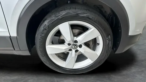 Thumbnail image for the Volkswagen T-Cross 1.0 TSI SEL