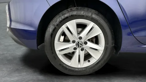 Thumbnail image for the Volkswagen Golf 1.5 TSI Life