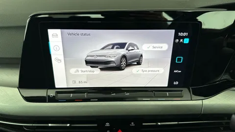 Thumbnail image for the Volkswagen Golf 1.5 TSI Life