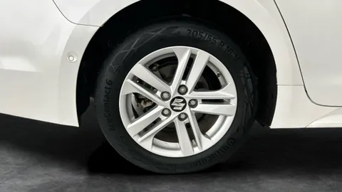 Thumbnail image for the Suzuki Swace 1.8h SZ5    CVT