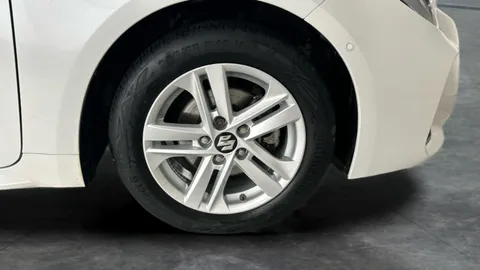 Thumbnail image for the Suzuki Swace 1.8h SZ5    CVT