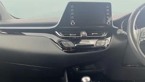 Thumbnail image for the Toyota C-HR 1.8 VVT-h Design    CVT