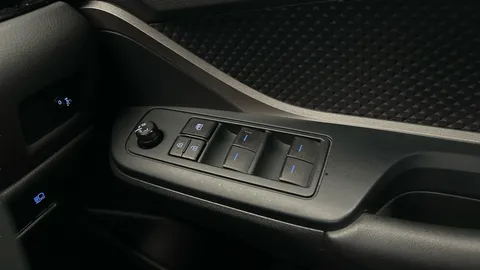 Thumbnail image for the Toyota C-HR 1.8 VVT-h GPF Icon    CVT