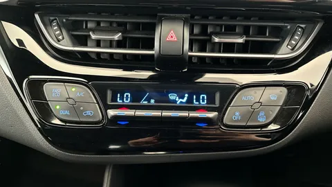 Thumbnail image for the Toyota C-HR 1.8 VVT-h GPF Icon    CVT