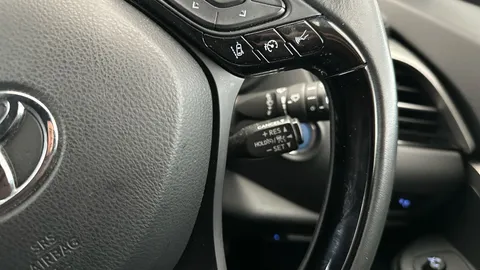 Thumbnail image for the Toyota C-HR 1.8 VVT-h GPF Icon    CVT