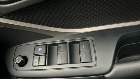 Thumbnail image for the Toyota C-HR 1.8 VVT-h GPF Icon    CVT