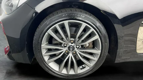 Thumbnail image for the Kia Stinger 2.0 T-GDi GT-Line Gran Turismo