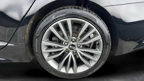 Thumbnail image for the Kia Stinger 2.0 T-GDi GT-Line Gran Turismo