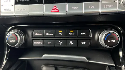 Thumbnail image for the Kia Stinger 2.0 T-GDi GT-Line Gran Turismo