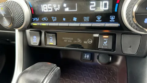 Thumbnail image for the Toyota RAV4 2.5 VVT-h Excel    CVT 4WD