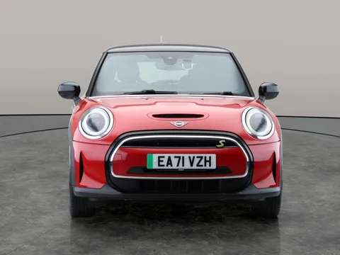 Thumbnail image for the Mini Electric Hatch Cooper SE 32.6kWh Level 2