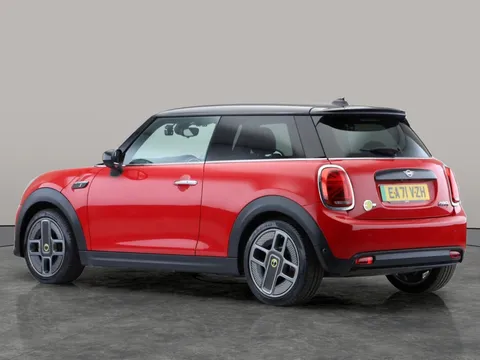 Thumbnail image for the Mini Electric Hatch Cooper SE 32.6kWh Level 2