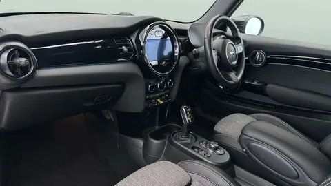Thumbnail image for the Mini Electric Hatch Cooper SE 32.6kWh Level 2