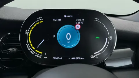 Thumbnail image for the Mini Electric Hatch Cooper SE 32.6kWh Level 2