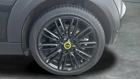 Thumbnail image for the Mini Electric Hatch Cooper SE 32.6kWh Level 2