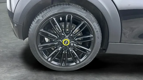 Thumbnail image for the Mini Electric Hatch Cooper SE 32.6kWh Level 2