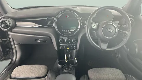 Thumbnail image for the Mini Electric Hatch Cooper SE 32.6kWh Level 2