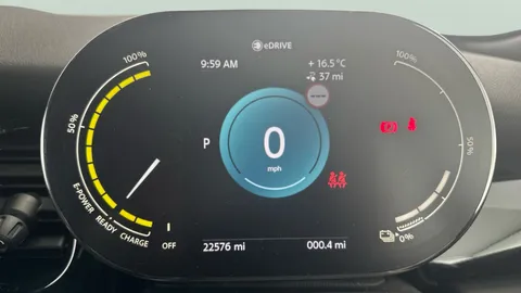 Thumbnail image for the Mini Electric Hatch Cooper SE 32.6kWh Level 2