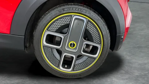 Thumbnail image for the Mini Electric Hatch Cooper SE 32.6kWh Level 2
