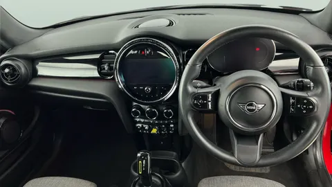 Thumbnail image for the Mini Electric Hatch Cooper SE 32.6kWh Level 2