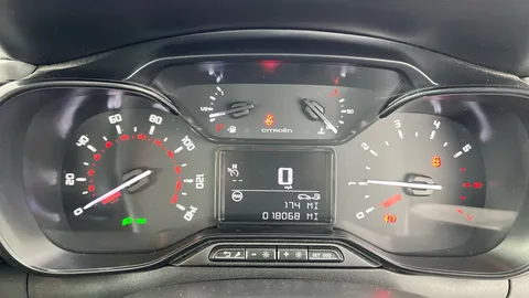 Thumbnail image for the Citroën C3 1.2 PureTech Shine