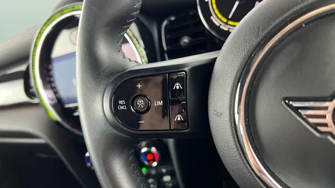 Thumbnail image for the Mini Electric Hatch Cooper SE 32.6kWh Level 2