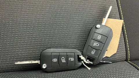 Thumbnail image for the Citroën C3 1.2 PureTech Shine