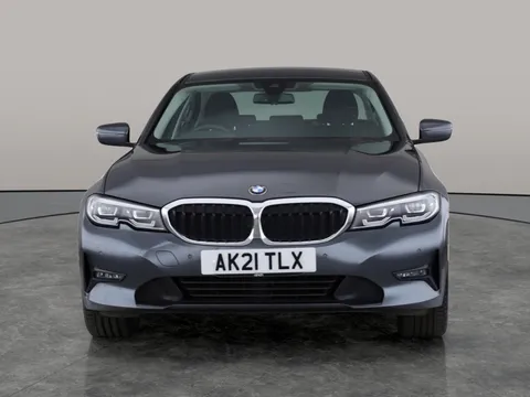 Thumbnail image for the BMW 3 Series 2.0 330e 12kWh SE Pro   Plug-in