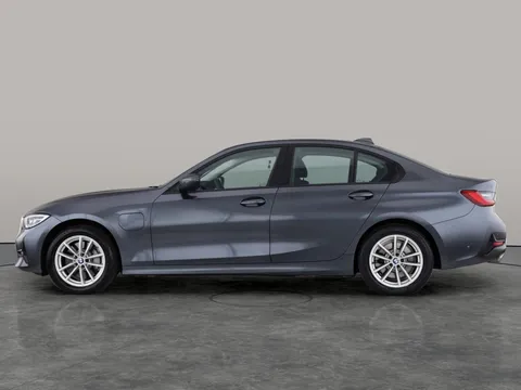Thumbnail image for the BMW 3 Series 2.0 330e 12kWh SE Pro   Plug-in