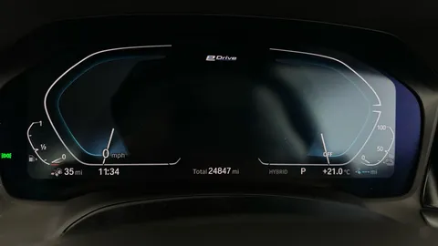 Thumbnail image for the BMW 3 Series 2.0 330e 12kWh SE Pro   Plug-in