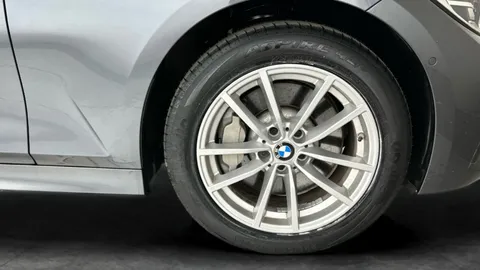 Thumbnail image for the BMW 3 Series 2.0 330e 12kWh SE Pro   Plug-in
