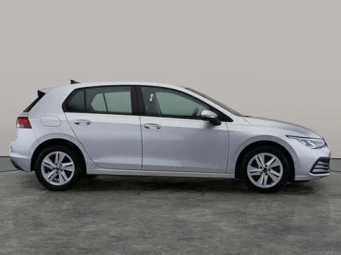 Thumbnail image for the Volkswagen Golf 1.5 TSI Life