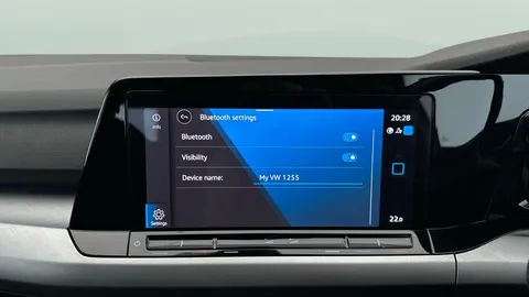 Thumbnail image for the Volkswagen Golf 1.5 TSI Life