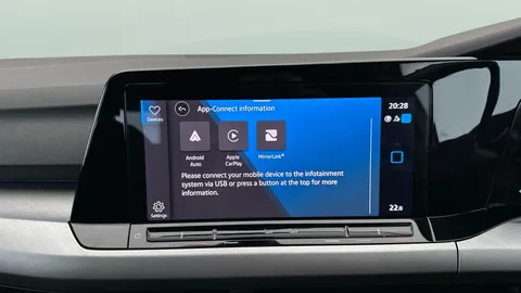 Thumbnail image for the Volkswagen Golf 1.5 TSI Life