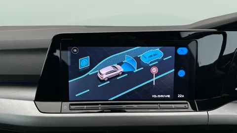 Thumbnail image for the Volkswagen Golf 1.5 TSI Life