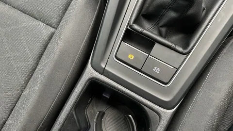 Thumbnail image for the Volkswagen Golf 1.5 TSI Life