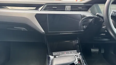 Thumbnail image for the Audi E-Tron 50 Technik   quattro 71.2kWh (11kW Charger)