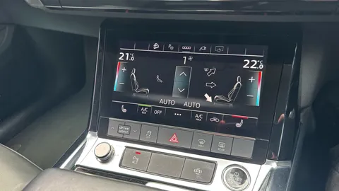 Thumbnail image for the Audi E-Tron 50 Technik   quattro 71.2kWh (11kW Charger)