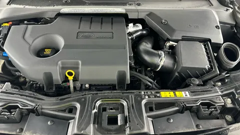 Thumbnail image for the Land Rover Discovery Sport 2.0 D165