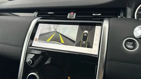 Thumbnail image for the Land Rover Discovery Sport 2.0 D165
