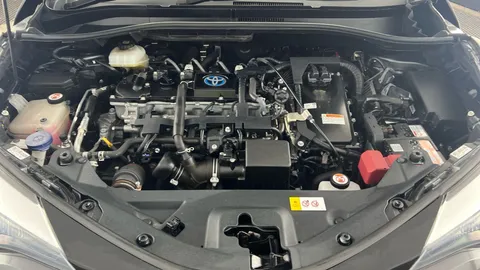 Thumbnail image for the Toyota C-HR 1.8 VVT-h GPF Design    CVT