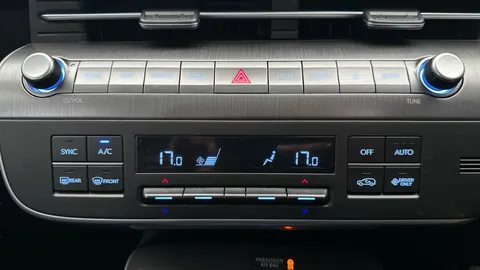 Thumbnail image for the Hyundai Kona 65.4kWh Advance